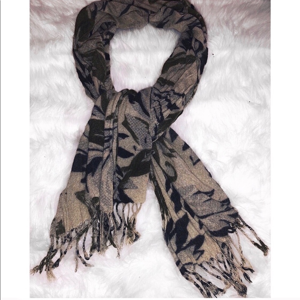 Printed scarf / wrap